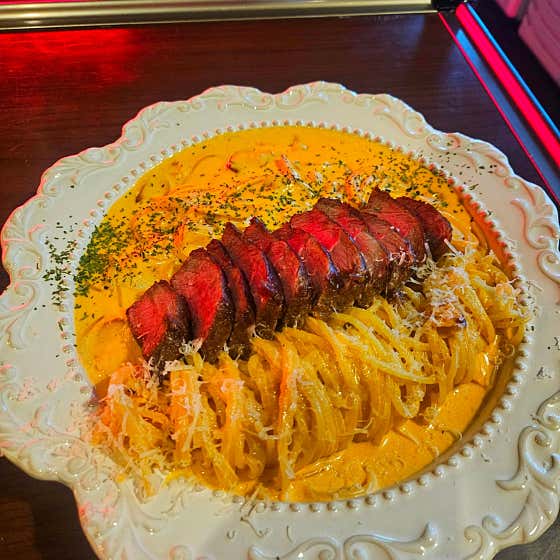 스테이크 로제파스타 메뉴 사진(네이버)