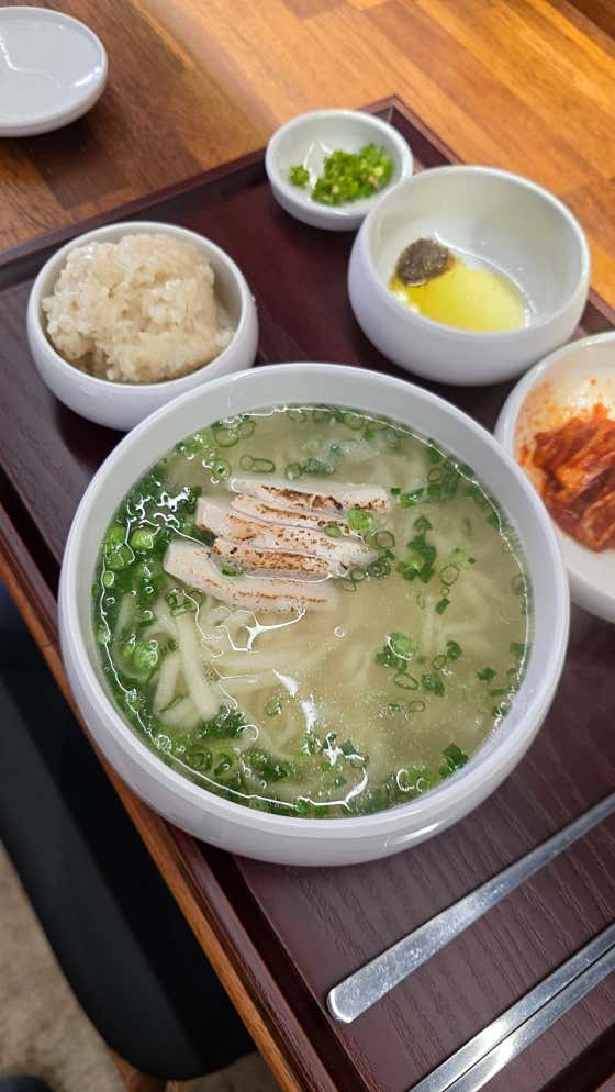 진담 보양 닭칼국수 메뉴 사진(네이버)