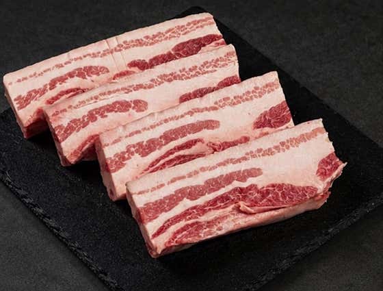 교차 숙성 삼겹살(120g) 메뉴 사진(네이버)