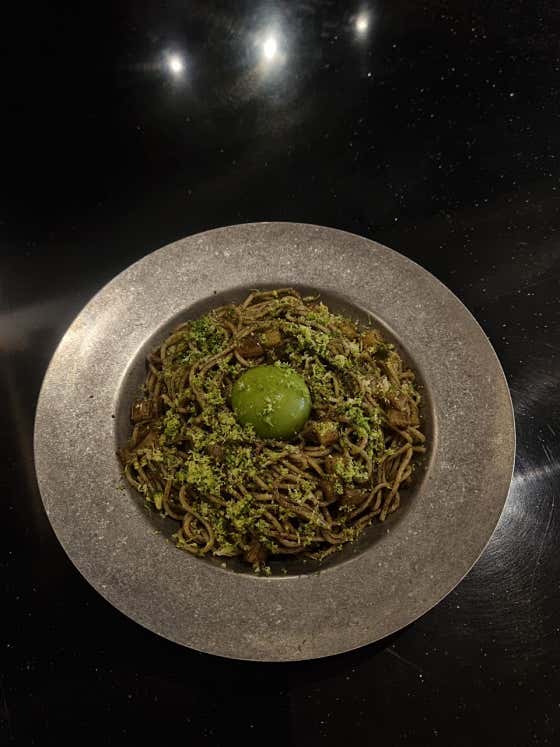 바질 비빔 누들 메뉴 사진(네이버)