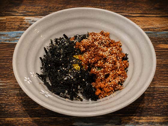 매콤오돌 주먹밥 메뉴 사진(네이버)