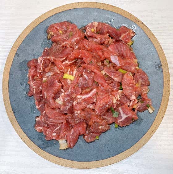 국내산 흑염소 양념 불고기(120g) 메뉴 사진(네이버)
