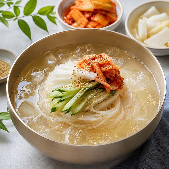 동치미 김치말이국수 메뉴 사진(네이버)