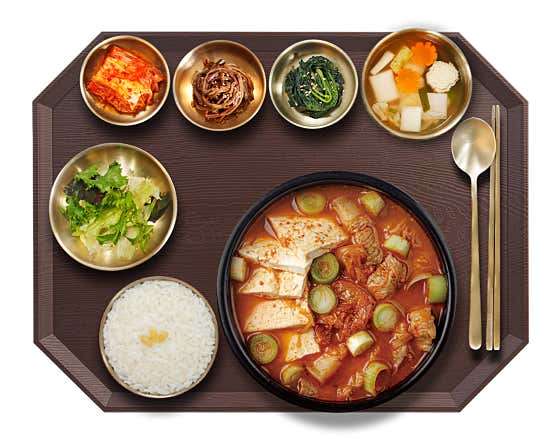 묵은지 김치찌개 반상 메뉴 사진(네이버)