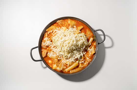 매콤한 치즈 닭라볶이 메뉴 사진(네이버)