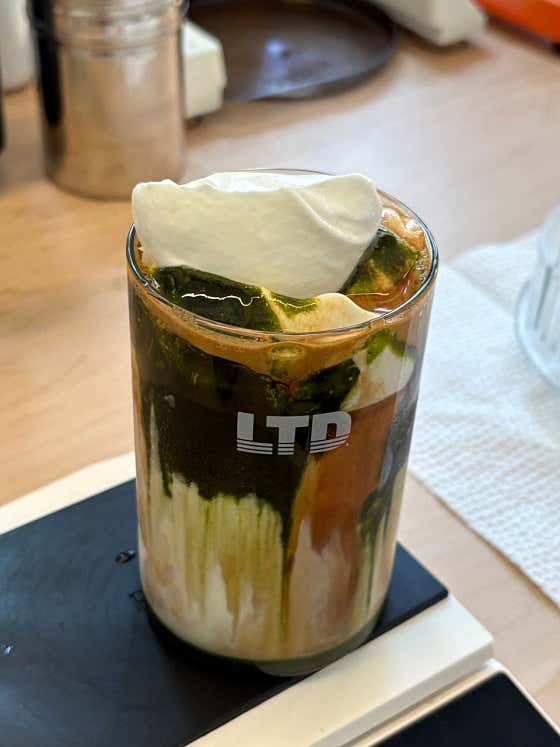 말차라떼(샷추가) 메뉴 사진(네이버)