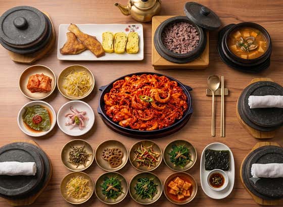 영양돌솥밥 + 주꾸미 볶음 메뉴 사진(네이버)