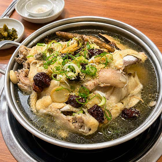 토종닭 약나무 백숙 메뉴 사진(네이버)
