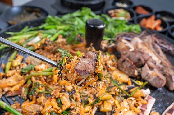 솥뚜껑 볶음밥 (셀프) 메뉴 사진(네이버)