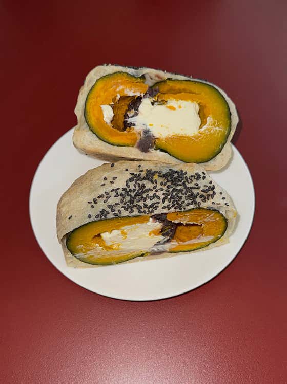 단호박 단팥 크림치즈 치아바타(시즌) 메뉴 사진(네이버)