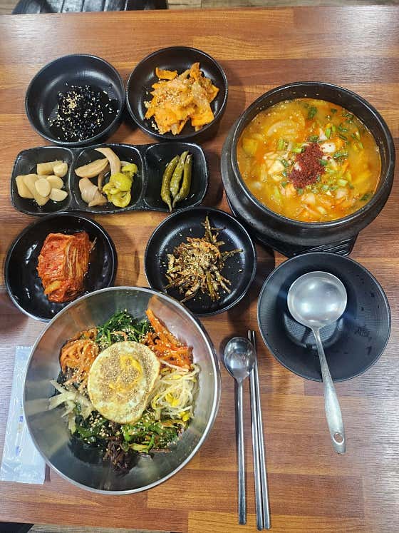 산채나물비빔밥 정식 메뉴 사진(네이버)