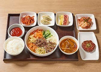 비빔밥 반상 메뉴 사진(네이버)