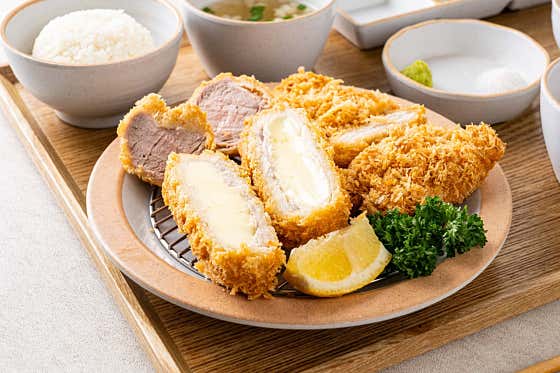 트리플 모듬카츠 정식 메뉴 사진(네이버)