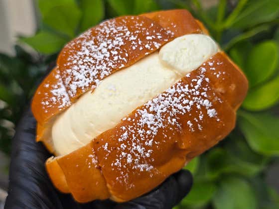 소금우유 크림 소금빵 메뉴 사진(네이버)