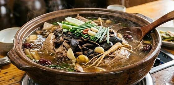 항아리 능이 오리백숙 메뉴 사진(네이버)