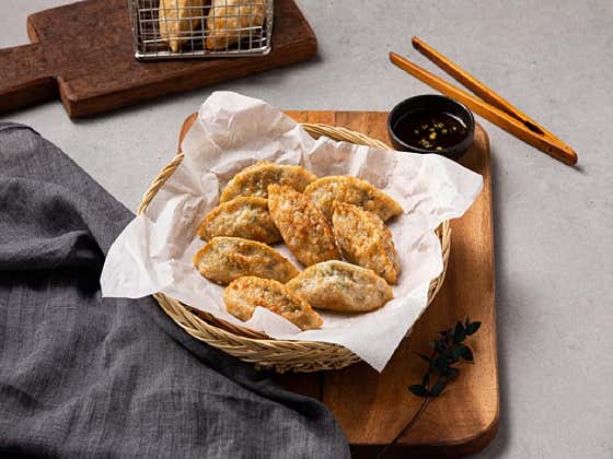 군 고기만두 (1팩 5개) 메뉴 사진(네이버)