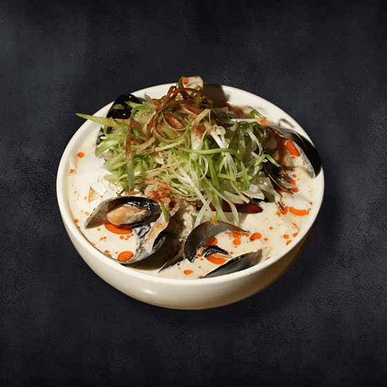 매콤 우삼겹 크림짬뽕 메뉴 사진(네이버)