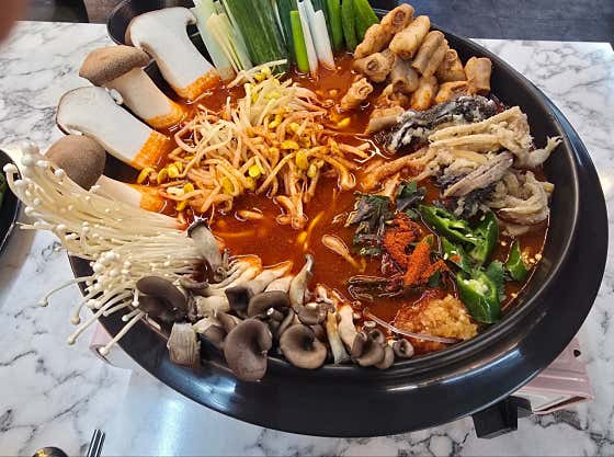 한우 곱창전골(대) 메뉴 사진(네이버)