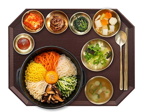 돌솥 골동반 반상(비빔밥) 메뉴 사진(네이버)