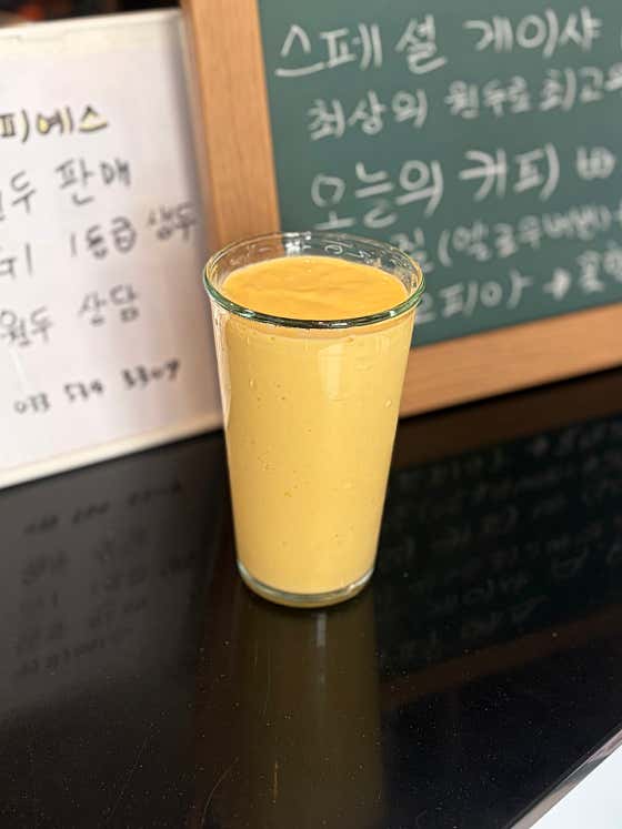 망고스무디 메뉴 사진(네이버)