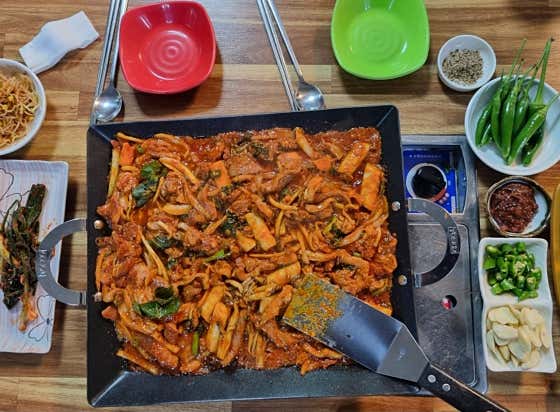 오리철판구이(양념) 메뉴 사진(네이버)