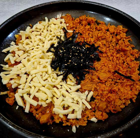 모짜렐라 치즈 추가 메뉴 사진(네이버)