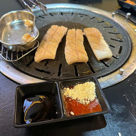 벽돌 껍데기 메뉴 사진(네이버)