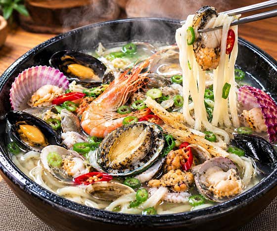 조개듬뿍 칼국수 메뉴 사진(네이버)