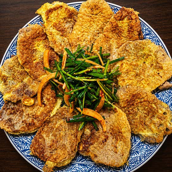 🥩 고소촉촉 철판육전 메뉴 사진(네이버)