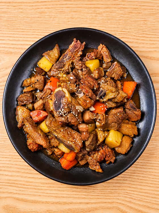 돼지갈비찜(간장/양념 택1) 메뉴 사진(네이버)