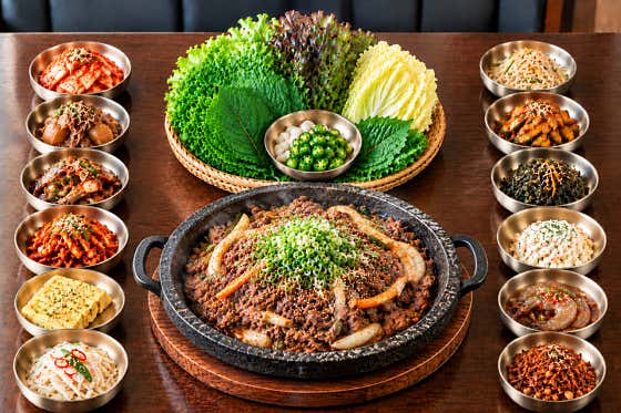 12첩 한우 돌판 불고기 정식 메뉴 사진(네이버)