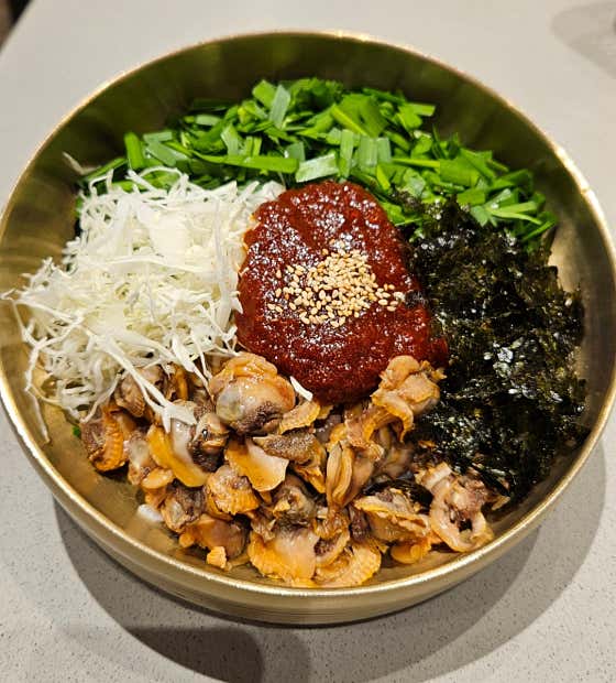 꼬막비빔밥 메뉴 사진(네이버)
