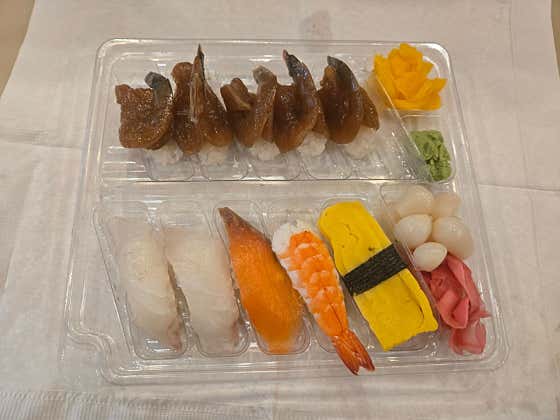 간장새우 모듬초밥 10pcs 메뉴 사진(네이버)