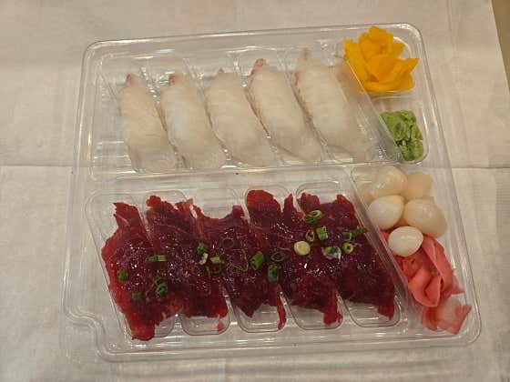 광어반 육사시미반 10pcs 메뉴 사진(네이버)