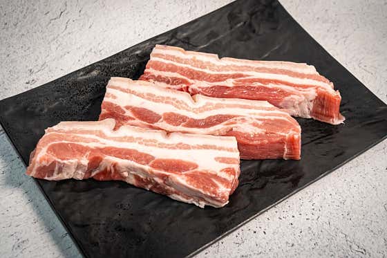 제주 숙성 흑돼지 오겹살(180g) 메뉴 사진(네이버)