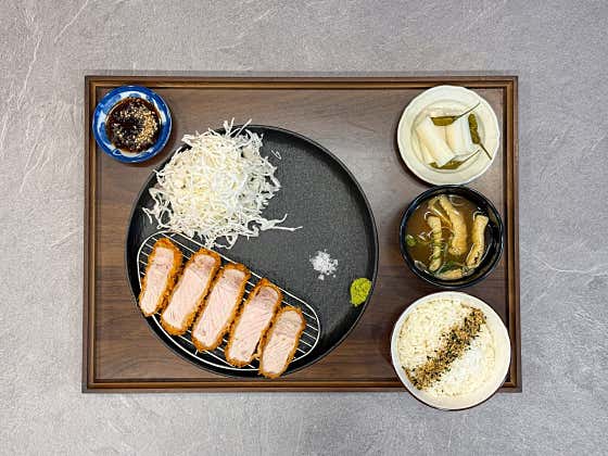 가브리등심돈까스 정식 메뉴 사진(네이버)