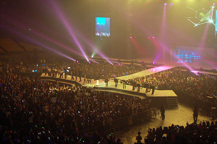 2NE1, 10월 4일 2024 2NE1 CONCERT [WELCOME BACK] IN SEOUL 공연 추가 개최!