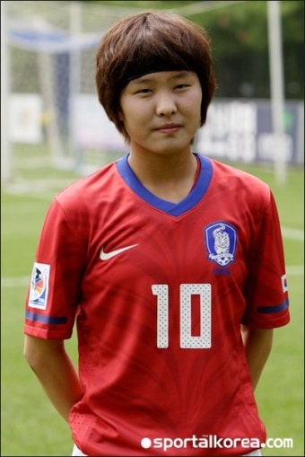 [지소연]여자축구국구대표 지소연, 스위스전에서 헤드트릭으로 4-0 승리 이끌었다.