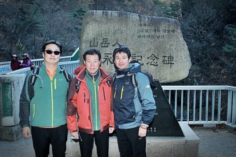 세계적 산악인 허영호 대장, 담도암 투병 끝에 71세로 별세