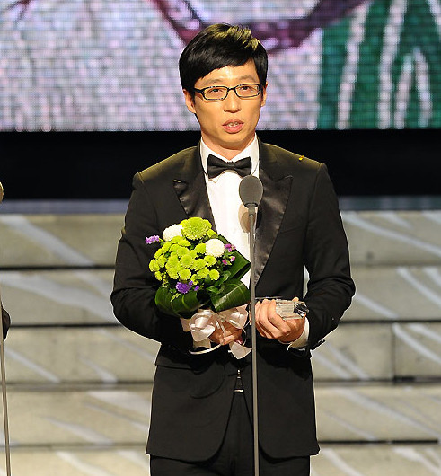 유재석, SBS 연예대상 최다 대상 수상자로 역사 써내려 (100자)