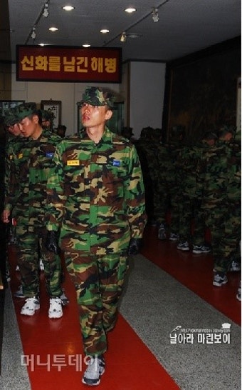 §해병대 입대 현빈§##신병 대표선서까지 늠름하고 멋있네요##