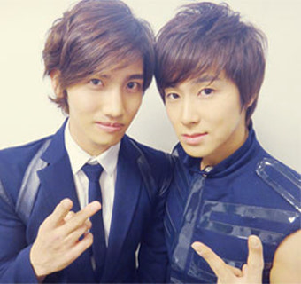 동방신기 담당자에게 온 데뷔 8주년 기념 문자