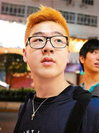 김정은, 첫 단독 공식활동은 탱크부대 시찰