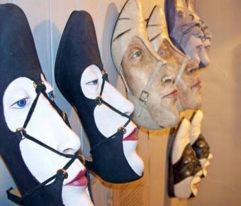 신발로 표정 짓기 Creative Shoe Sculptures