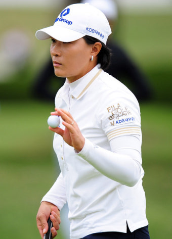 [KIA 클래식 2R]박세리, 6타 줄이며 선두 청야니에 3타차 단독 2위..신지애 공동 3위