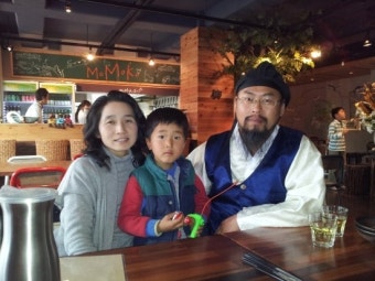 청학동 훈장 가족의 서울 나들이(모모코에 들렀다가)