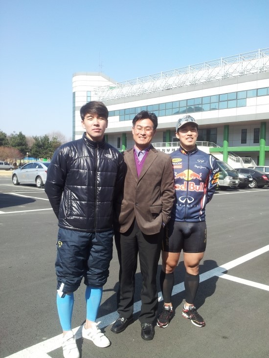 한국 사이클의 차세대 에이스, 최태호 선수가 세계 주니어 경륜에서 금메달 획득
