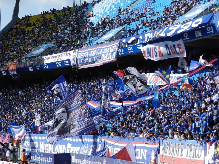 수원 vs 인천, 역대 최다 관중 2만2천명 몰린 경기서 인천 2-1 수원 제압