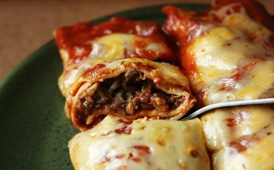 멕시코 음식 '비프 엔칠라다' (Beef Enchiladas) 