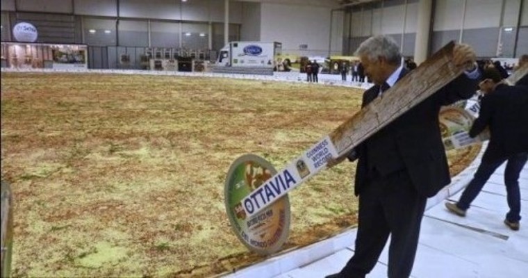 [가장 큰 피자] 지름 40m 초대형 피자 | 블로그